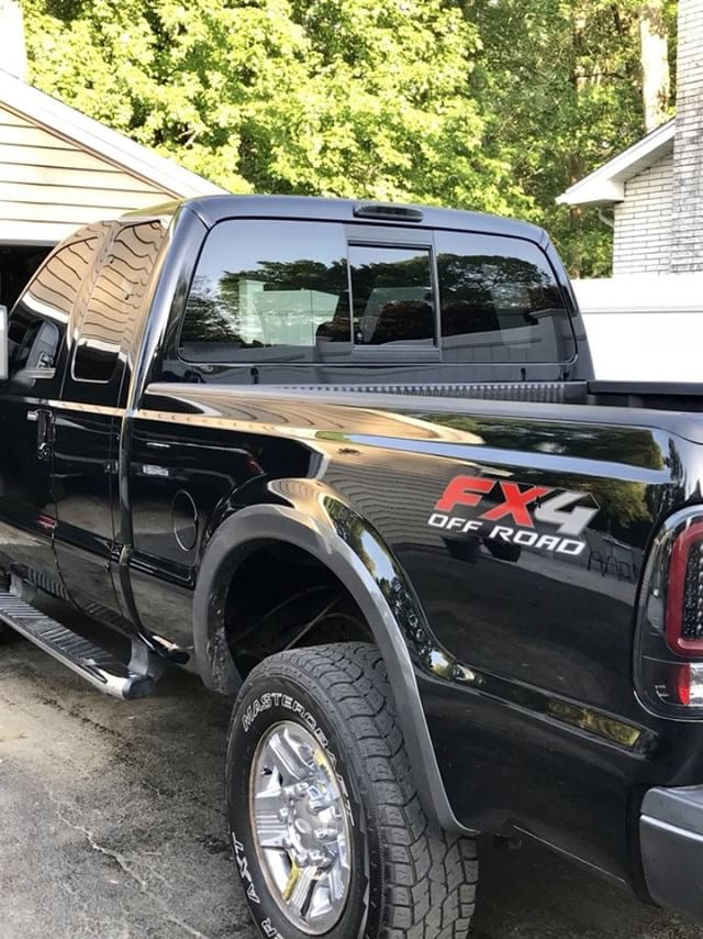 Super Duty 5250HD/350/450/550 99-16 & Ranger 95-03 & Explorer Sport Trac 01-05 3rd Brake Light Smkd