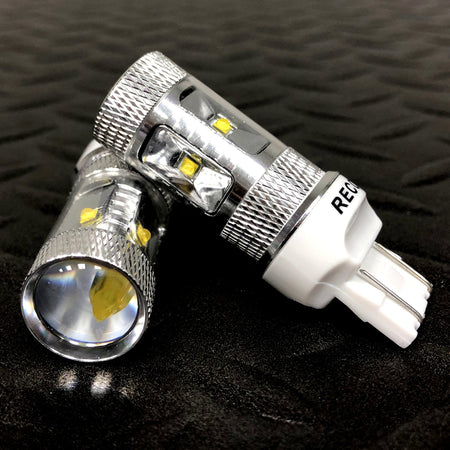 7443 (5 Extreme High Power CREE LEDs on each bulb) 360 Degree 30-Watt CREE LEDs - AMBER (Two Bulbs Per Package)
