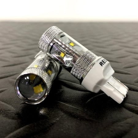 7443 (5 Extreme High Power CREE LEDs on each bulb) 360 Degree 30-Watt CREE LEDs - AMBER (Two Bulbs Per Package)