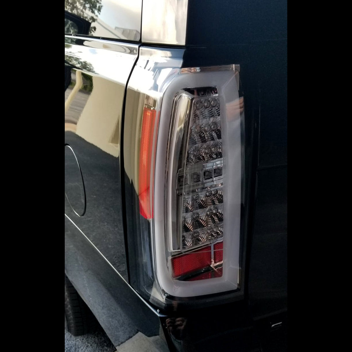 Chevy Tahoe & Suburban 15-19 OLED Bar-Style LED TAIL LIGHTS - Clear Lens