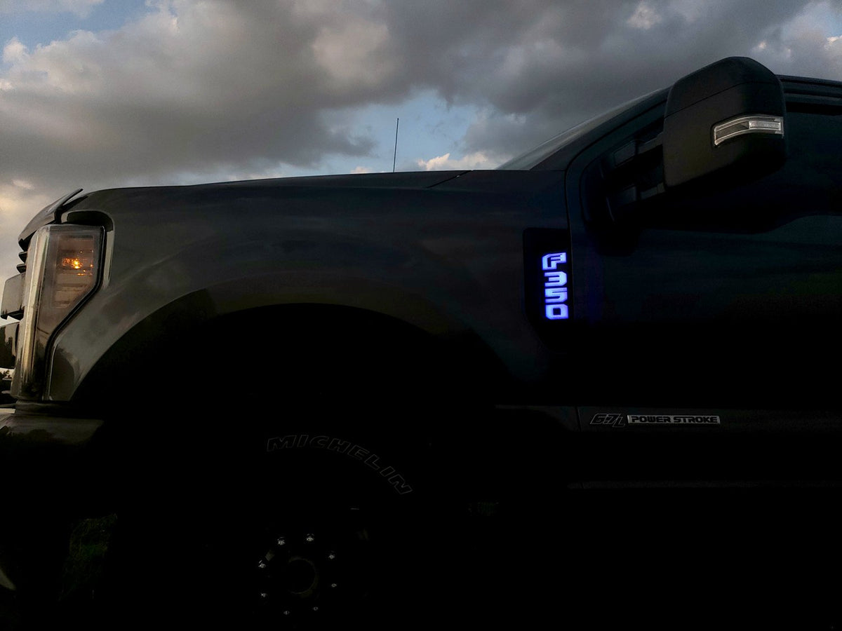 Ford F250 17-19 Illuminated Emblems Black Chrome in Blue