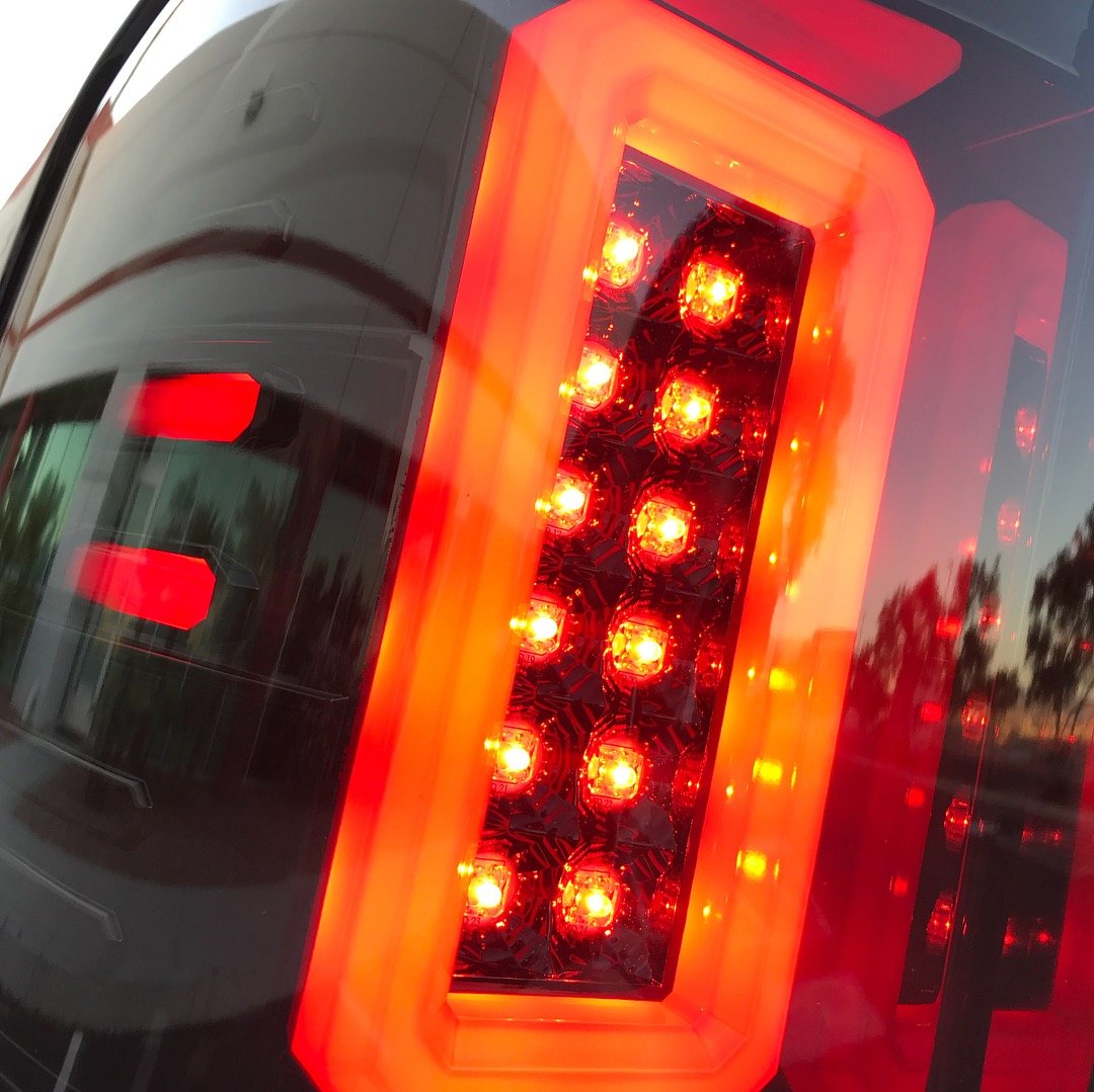 GMC Sierra 1500 14-18 &amp; 2500/3500 14-19 (Fits 3rd Gen) Tail Lights OLED in Red