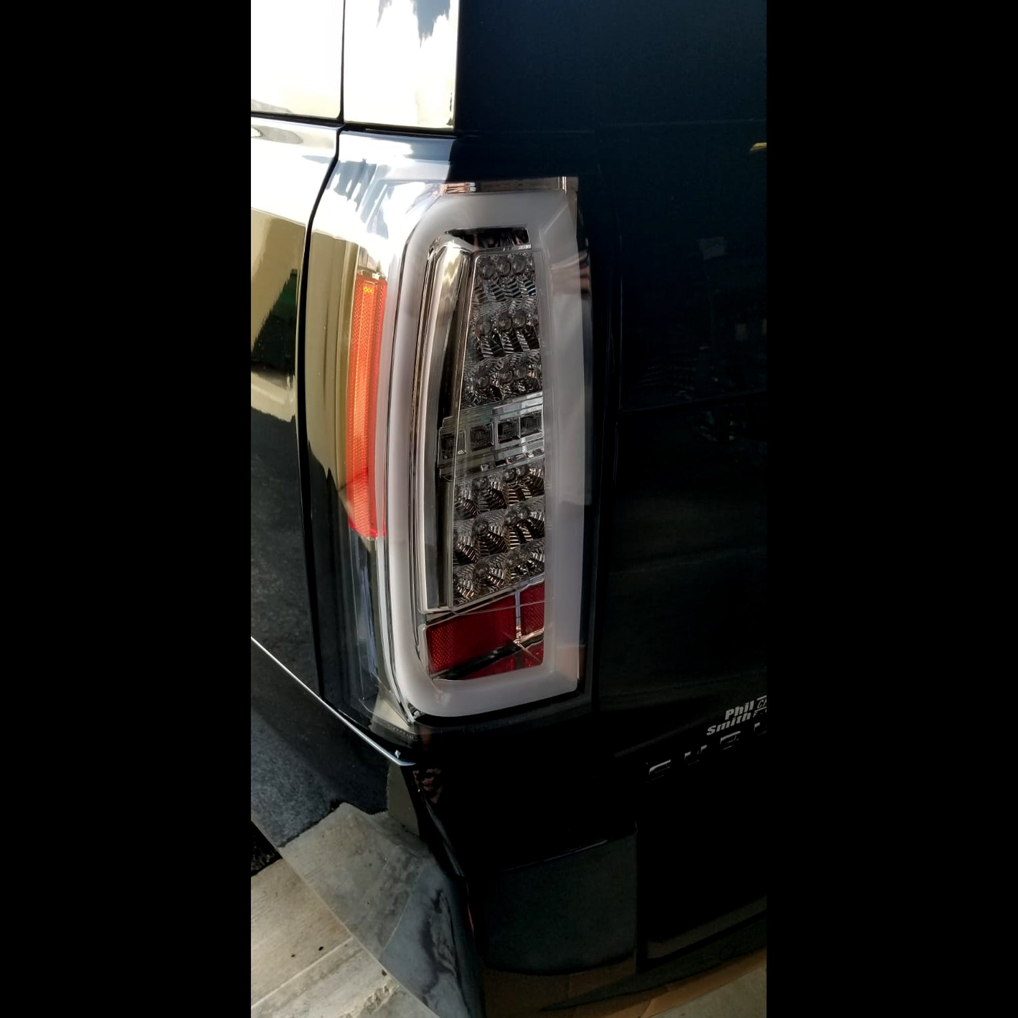 Chevy Tahoe &amp; Suburban 15-19 OLED Bar-Style LED TAIL LIGHTS - Clear Lens