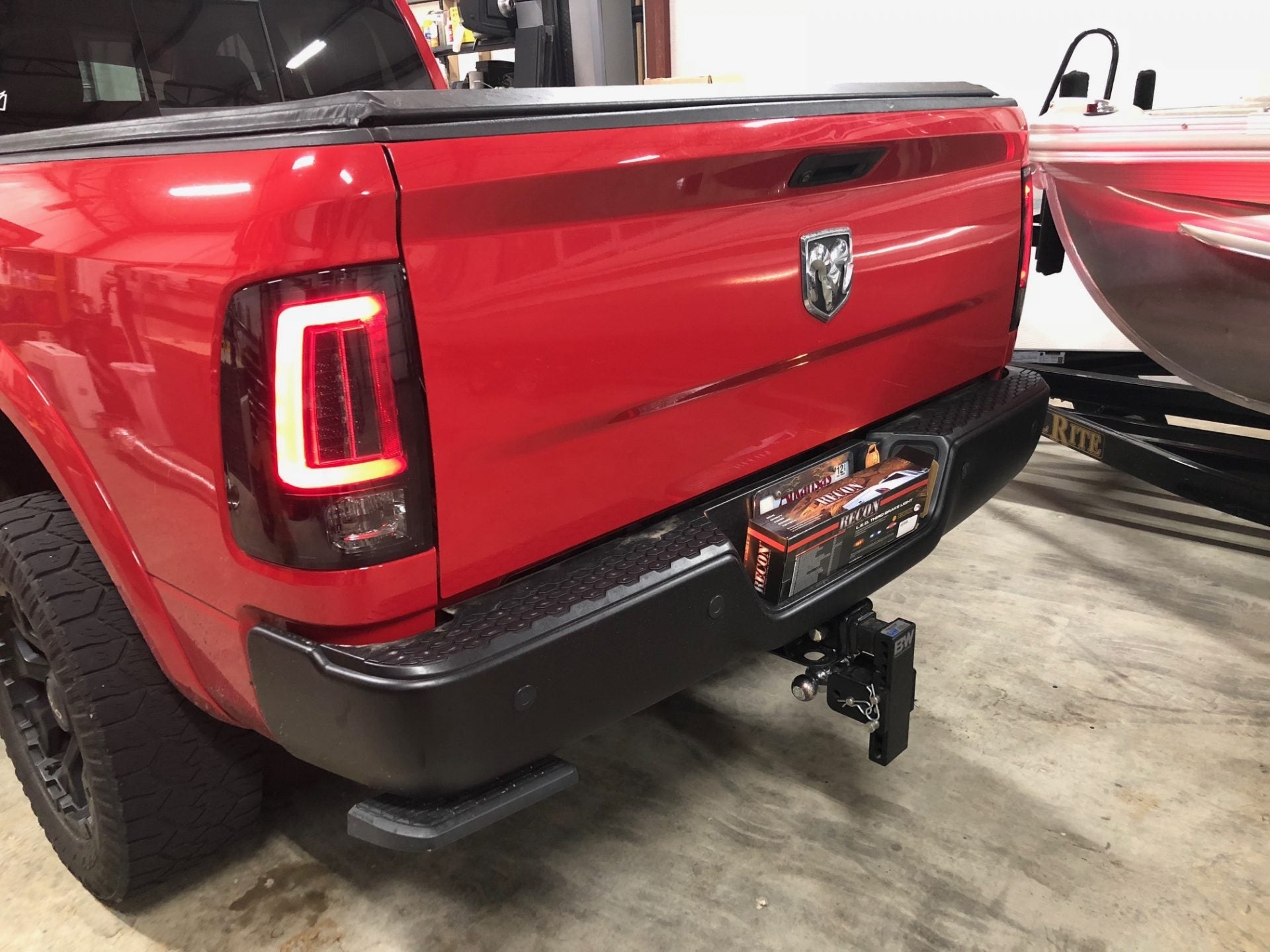 Dodge RAM 1500 09-18 &amp; 2500/3500 10-18 (Replaces OEM Halogen) Tail Lights OLED in Red