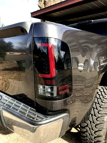 GMC Sierra 07-13 Tail Lights OLED in Smoked