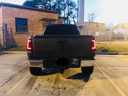 GMC Sierra 07-13 Tail Lights OLED in Smoked