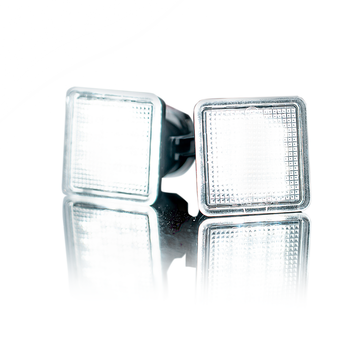 Lit Toyota Tundra 14-19 &amp; Toyota Tacoma 16-19 License Plate Illumination Kit LED