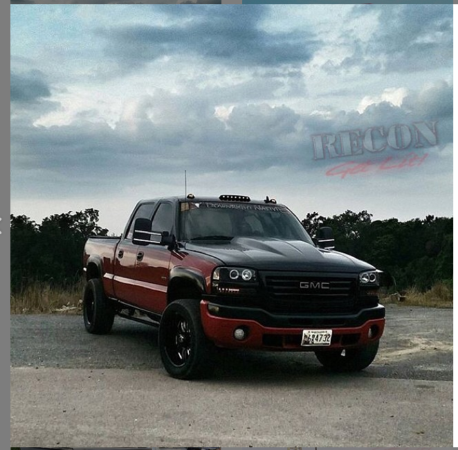 GMC &amp; Chevy 02-07 White LED Cab Roof Lights with Smoked Lens